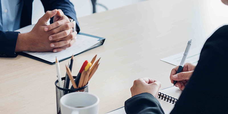 Người đang phỏng vấn xin việc