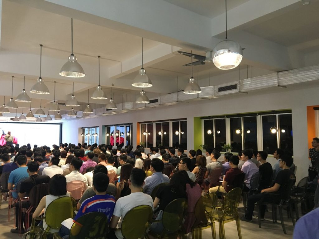 Hướng dẫn cải thiện kỹ năng nói trước đám đông