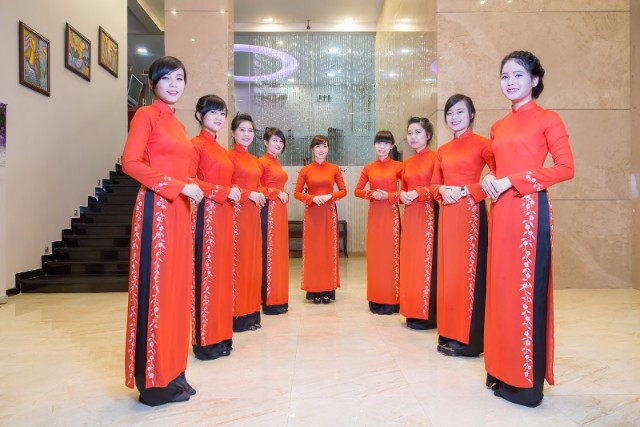 Khánh tiết là gì? Tại sao nhu cầu tuyển khánh tiết lại tăng cao?